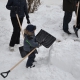 Жители Заречного приняли участие в субботнике по уборке дворов от снега